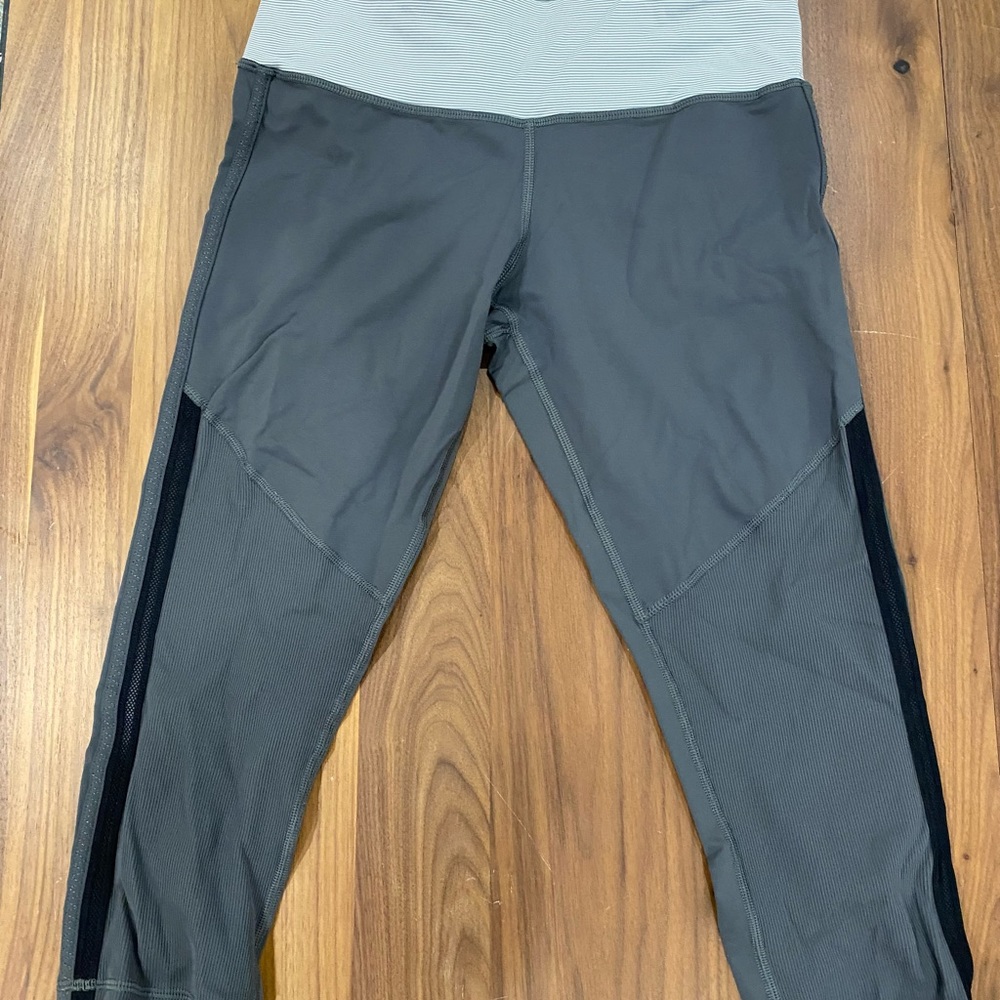 Lululemon Capri Leggings in very good condition